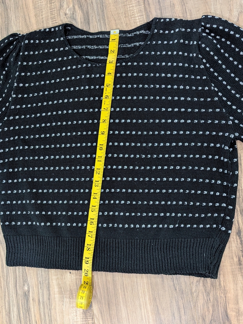 Vintage Union Made Black & Silver Sweater - Picture 9 of 10